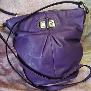 LN B MAKOWSKY PURPLE LEATHER Crossbody Bag Purse